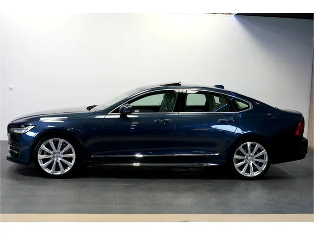 Volvo S90 2.0 T8 AWD 299kW/407pk Aut8 Inscription Exclusive BOWERS&WILKINS + OPEN DAK + ADAPT.CRUISE + 360 CAMERA + EL.TREKHAAK + STOELMASSAGE&-VENTILATIE + STOEL-&STUURVERWARMING + PARKSENSOREN + 20” LM-VELGEN!!