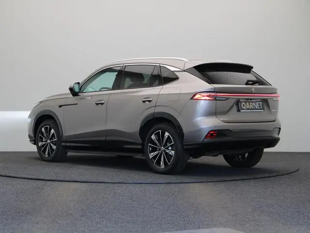 MG HS 1.5 Luxury | Elektrische Verstelbare Stoelen | Stoelverwarming | Apple Carplay & Android Auto...