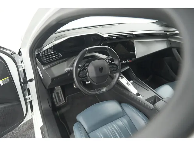 Peugeot 308 PureTech 130 GT | 360 Camera | Stoelen-Pakket | Adaptieve Cruise Control | Apple Carplay