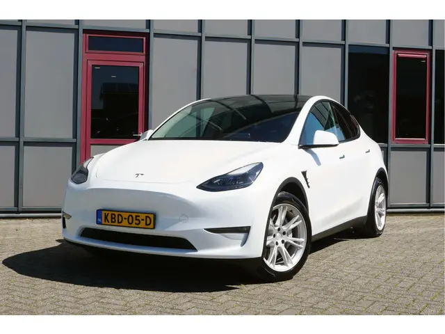Tesla Model Y Long Range AWD 75kWh SOH 95%