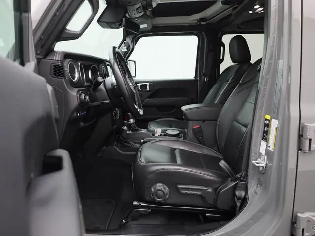 Jeep Wrangler 2.0T Sahara 4xe 380pk | Lederen Bekleding | Stoel & Stuurverwarming | Camera | Navigat...