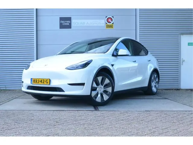 Tesla Model Y RWD 58 kWh AutoPilot4.0, FSD 99,- p/mnd