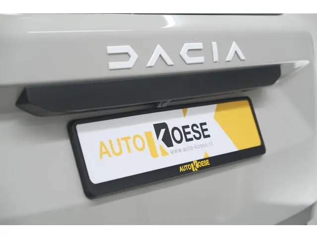 Dacia Duster Mild Hybrid 130 Expression | Camera | Stoelverwarming | Apple Carplay | Navigatie