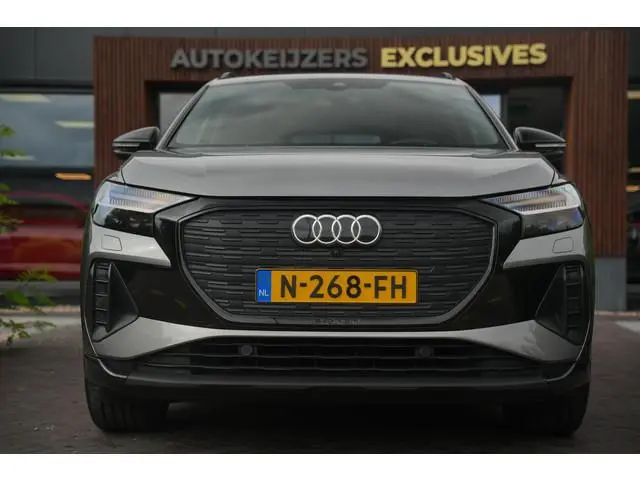 Audi Q4 e-tron 35 Launch edition Advanced 55 kWh Verkeersbord detectie Koplampreiniging Trekhaak uit...