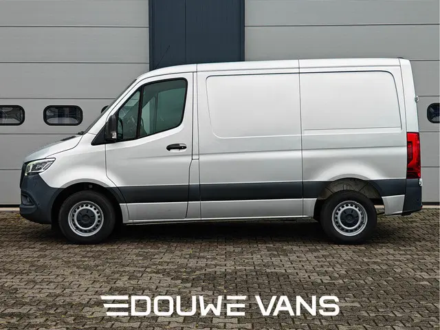 Mercedes-Benz Sprinter 314 H1 Automaat Distronic LED MBUX Navi Geveerde Stoel