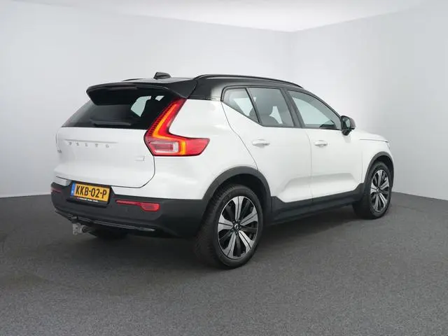 Volvo XC40 Recharge Plus | SOH 93.6% | Zwenkhaak | Camera | Stoel- en stuurwielverwarming |