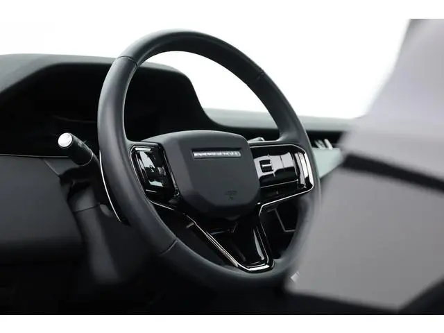 Land Rover Range Rover Evoque 1.5 P300e PHEV AWD S | Rijklaar! | Pano | SOH 94% | Camera | Leder | A...