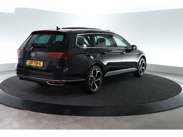 Volkswagen Passat Variant 1.4 TSI PHEV GTE Business | SCHUIF-KANTEL | ADAP. CRUISE | CARPLAY | STOEL...