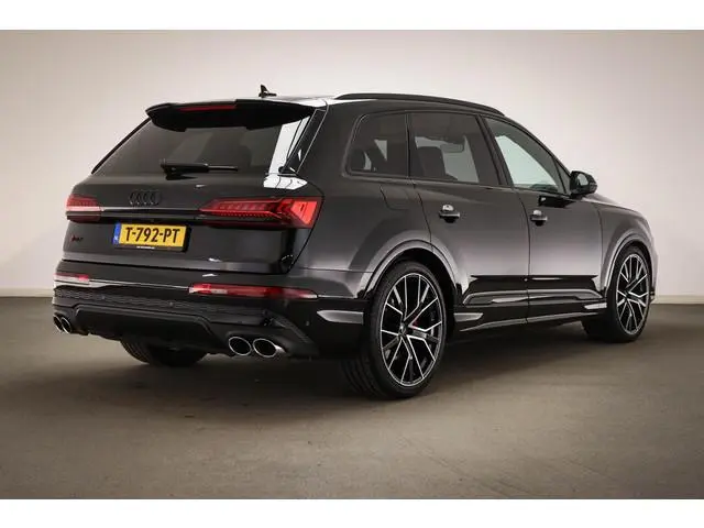 Audi Q7 4.0 TFSI SQ7 quattro 7p | PANORAMDAK | LEDER | STOELVERWARMING | TREKHAAK | 22"