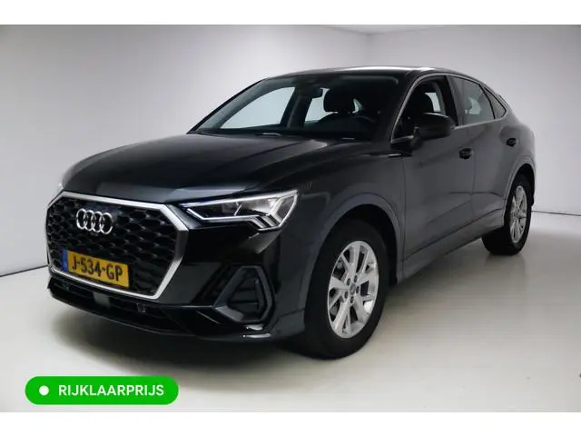 Audi Q3 Sportback 35 TFSI Edition 150 PK | NL Auto | Panoramadak | Leer | 360 camera | El. achterkle...
