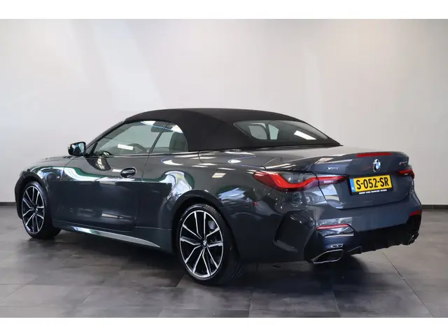 BMW 4-serie Cabrio M440i xDrive High-Executive 374PK Individueel-lak Navigatie  Volleder 19LMV Head...