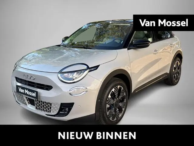 Fiat 600e La Prima 54 kWh | Pack Dolce Vita | Winter Pack | Apple carplay/Android Auto | Two Tone Da...