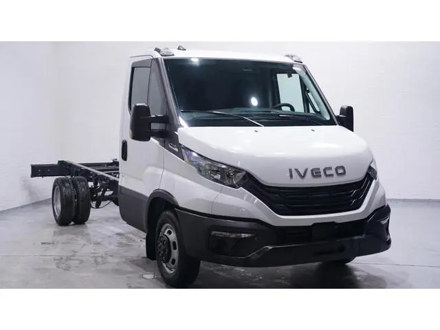 Iveco Daily 50x Voorraad diverse uitvoeringen 140/180/210 pk Automaat, Bestelbus, Chassis, Open Laad...