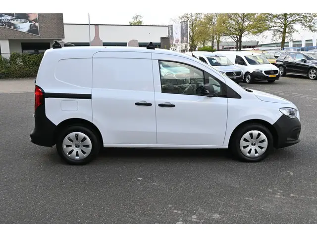 Mercedes-Benz Citan 110 CDI L1 Base MBUX met camera, Smartphone integratie, Etc.