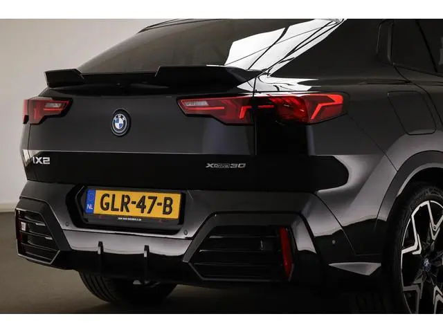 BMW iX2