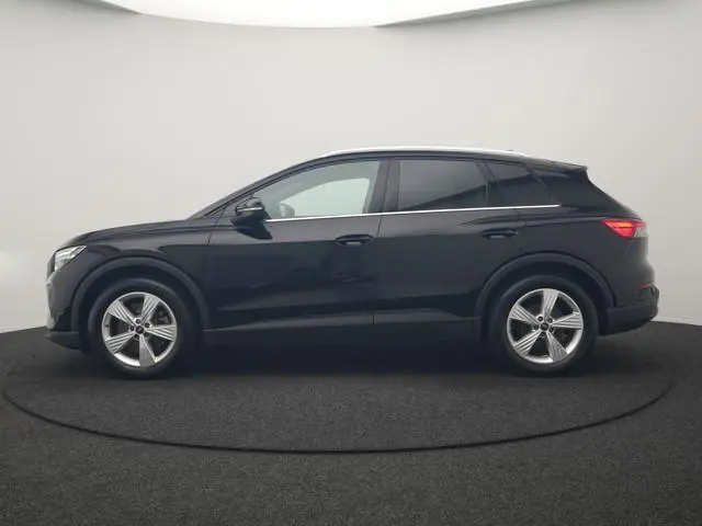 Audi Q4 e-tron 45 quattro S Line 82 kWh 286pk Dealer O.H | Trekhaak Af Fabriek | Adaptive Cruise | 3...