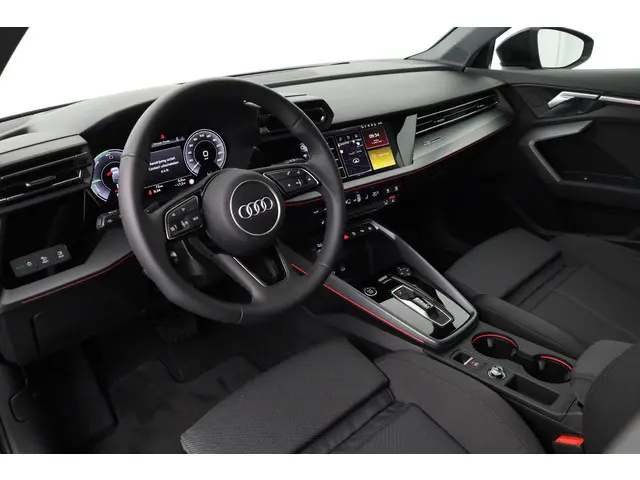 Audi A3 Sportback 40 TFSI e 204 pk Advanced edition | Assis.pak driving+parking plus | Optiekpakket...