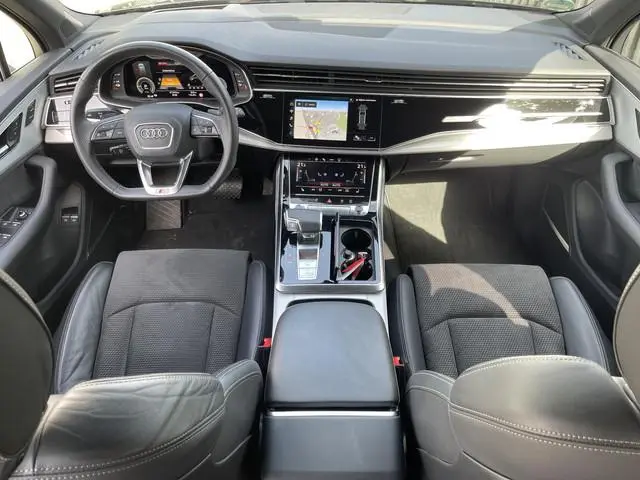 Audi Q7 55 TFSI e quattro Pro Line S 21"/Trekhaak/B&O/Laser LED/Stoelverwarming v+a/Adaptieve cruise...