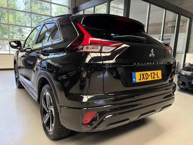 Mitsubishi Eclipse Cross 2.4 PHEV Black Edition Adaptive Cruise, 360 Camera, Navigatie