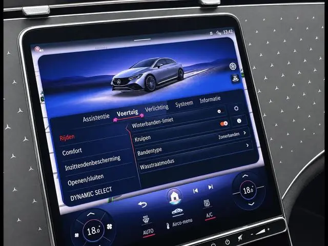 Mercedes-Benz EQE
