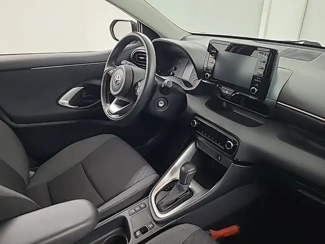 Toyota Yaris 1.5 Hybrid Active Navigatie  Automaat  Camera  CarPlay