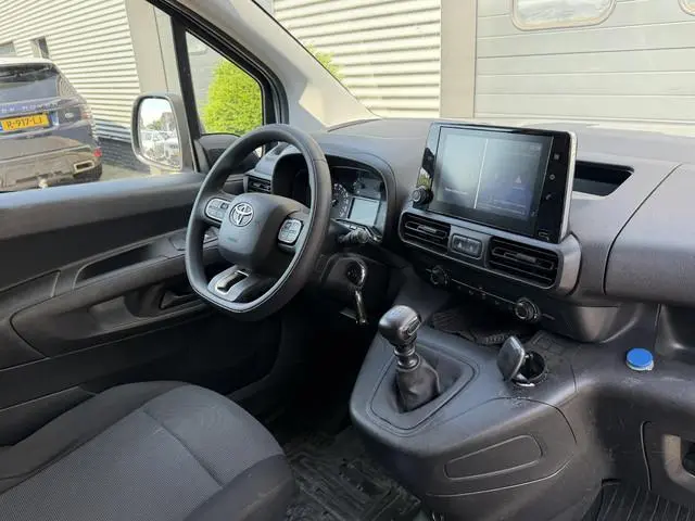 Toyota PROACE CITY 1.2 Turbo Live | Navigatie | Carplay | Airco | Cruise Control | DAB |