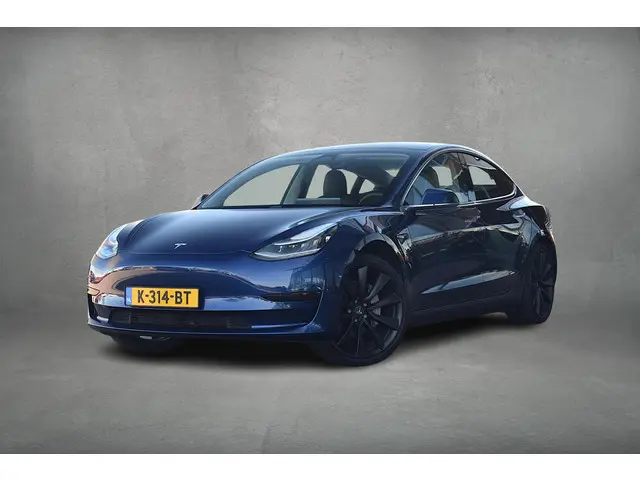 Tesla Model 3 Standard RWD Plus 60 kWh | AutoPilot | 20" LM | Pano | Leer