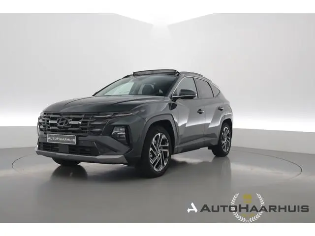 Hyundai Tucson 1.6 T-GDI PHEV Premium 4WD | SOH 99 % |  Pano |  HUD | 360cam | Stoelventi. | Elek. S...