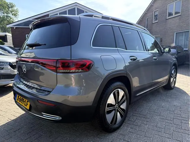 Mercedes-Benz EQB 250+ Business Edit,71 kWh SOH 95.2%, Panormadak, 360 camera, App Connect
