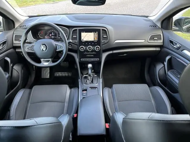 Renault Mégane Estate 1.3 TCe Techno 140PK Automaat / Dealer onderhouden / PDC V+A / Stoelverw. / 16...