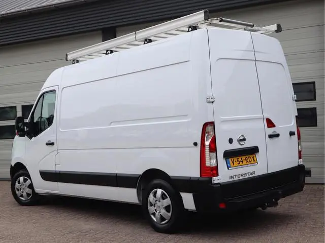 Nissan Interstar