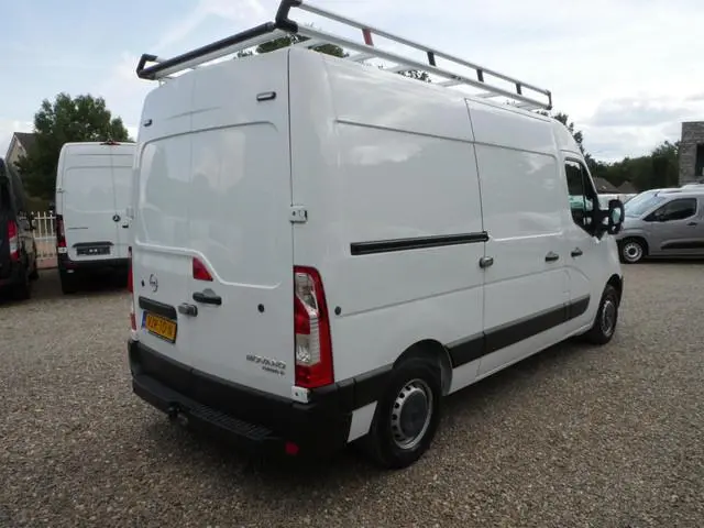 Opel Movano 2.3 Turbo 136PK L2H2 Airco Imperiaal Trekhaak