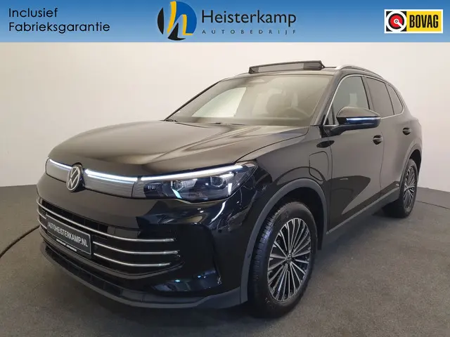 Volkswagen Tiguan 1.5 eHybrid 204pk DSG/AUT Elegance Wegklapbare trekhaak, Panoramadak, Camera