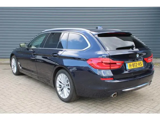BMW 5-serie Touring 520i Luxuryline Full-Led Comfort-Zetels Dakota-Leer 360-Camera