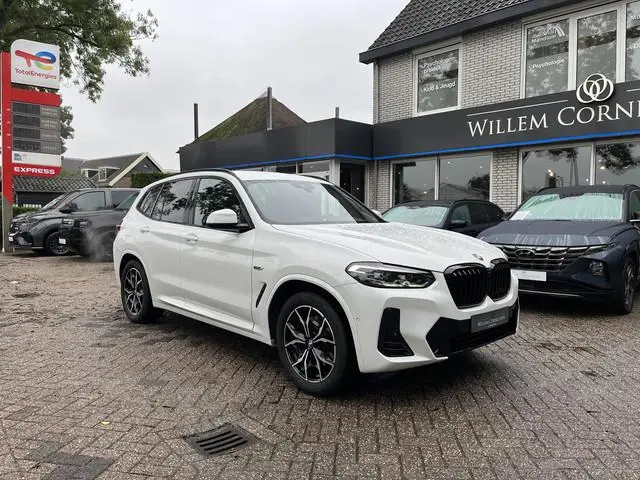 BMW X3 xDrive30e High Exec. M-Sport Trekhaak Camera Stoelverw.