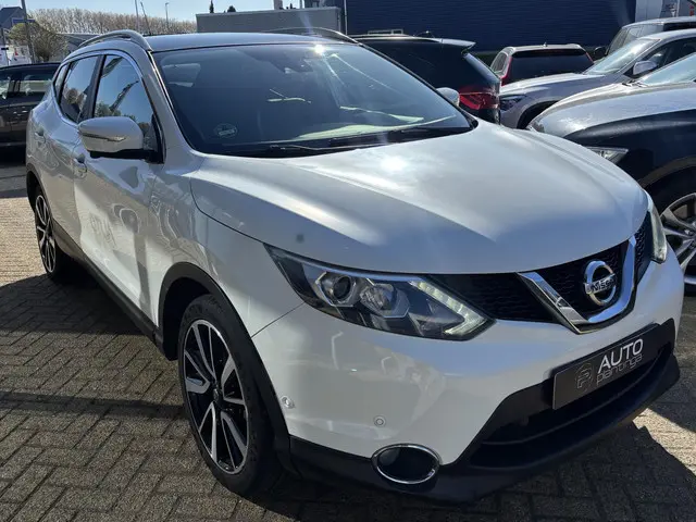 Nissan Qashqai 1.2 Acenta 116PK | Nette Staat | Onderhoudshistorie | 360 Camera | PANO | Stoelverwar...
