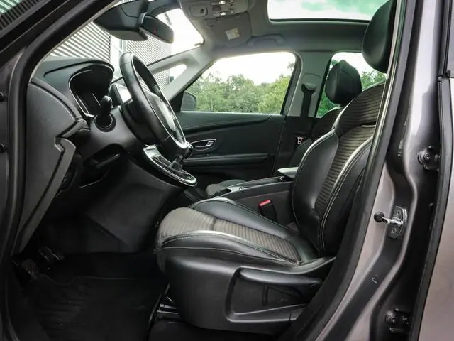 Renault Scénic 1.2 TCe Bose Clima | Cruise | Navi | Pdc | Panoramadak | Half leer | 20 inch |  Camer...