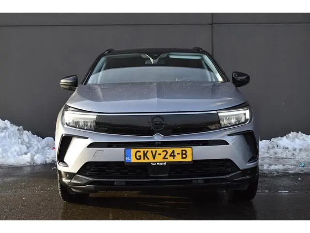 Opel Grandland 1.2 Turbo GS | 18" LMV | Trekhaak | Camera | Lage km-stand |