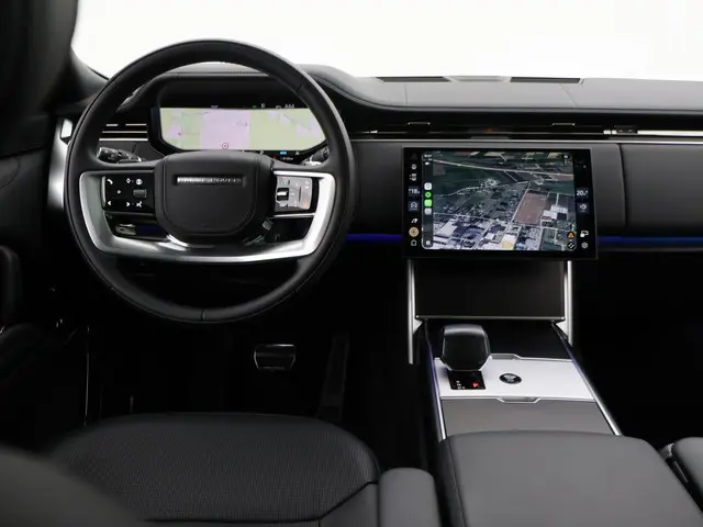 Land Rover Range Rover SV 3.0 P550e PHEV SV - ORIG. NL BORASCO GREY + REAR ENTERTAINMENT | SV INTREP...