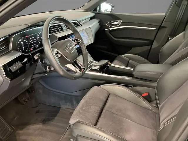 Audi e-tron