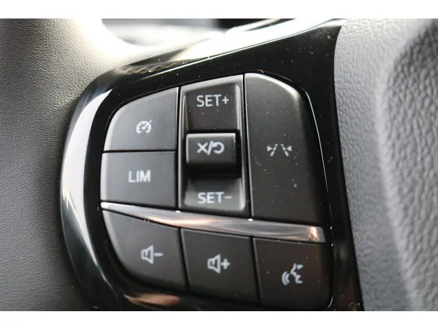 Ford E-Transit Courier