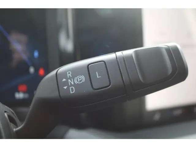 Ford E-Transit Courier