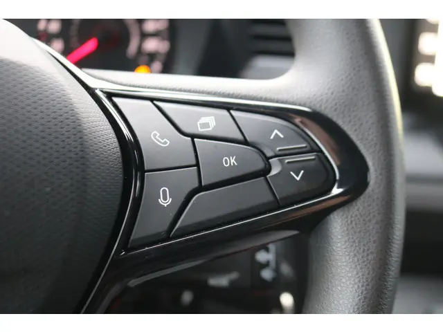 Ford E-Transit Courier