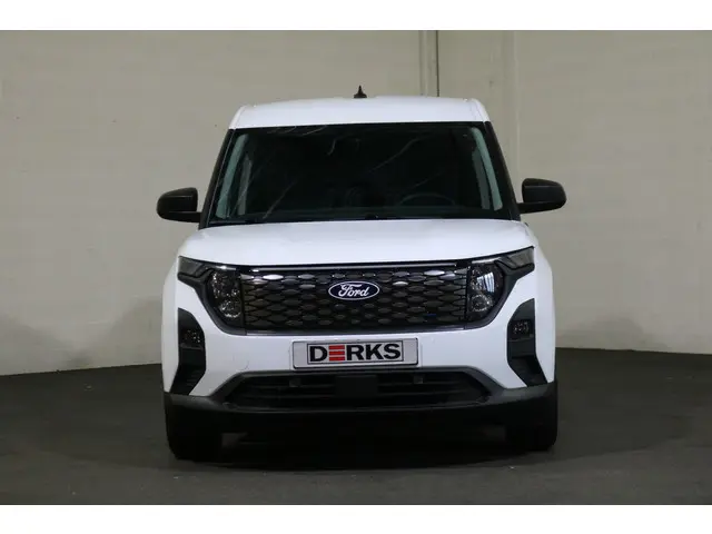 Ford E-Transit Courier