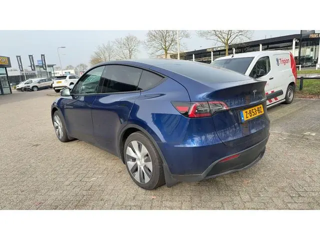 Tesla Model Y RWD 58 kWh | Lederen Bekleding | 360 Camera | Stoelverwarming |