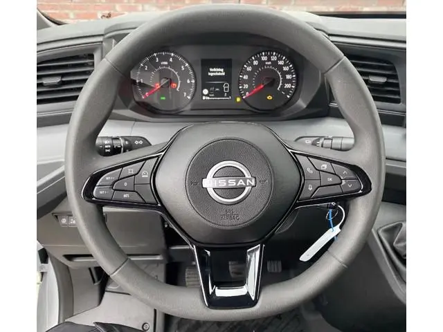 Nissan Interstar
