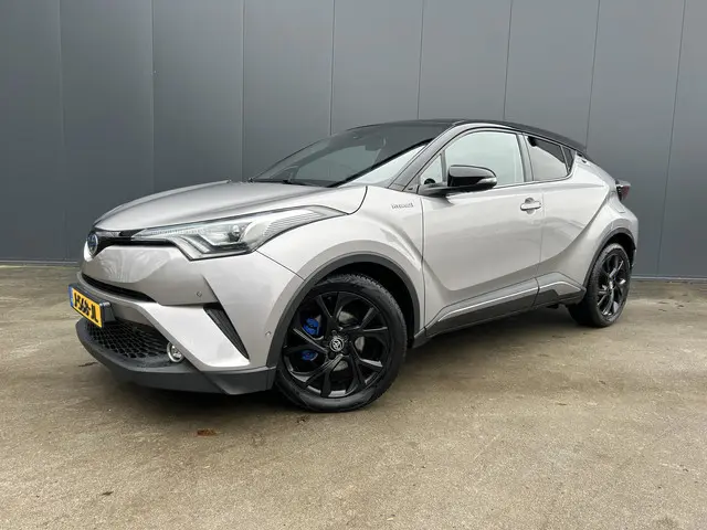 Toyota C-HR 1.8 Hybrid AMPYA 224 TWO TONE LEER JBL SOUND CAMERA NAVI CRUISE ECC LMV