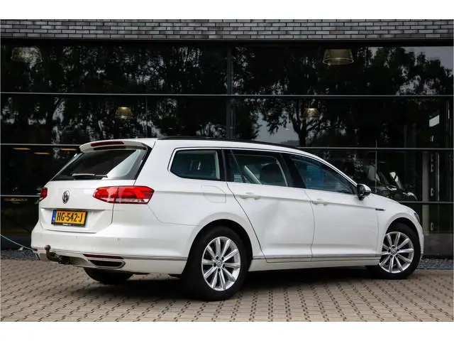 Volkswagen Passat Variant 1.4 TSI GTE , Trekhaak,