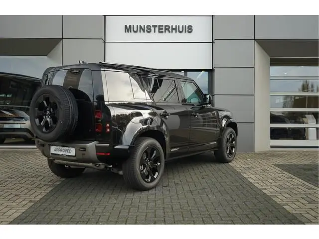 Land Rover Defender 110 P300e 110 X-Dynamic SE | Voorstoelen verwarmd | Meridian | Schuif/Kantel dak...
