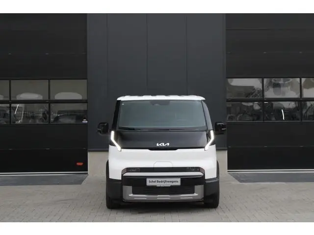 Kia PV5 L2H1 Plus 71.2 kWh 164pk - 416km WLTP - Stoel/Stuurverwarming - Keyless - V2L - Camera - ACC...